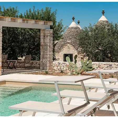 Villa With Pool In Bari *